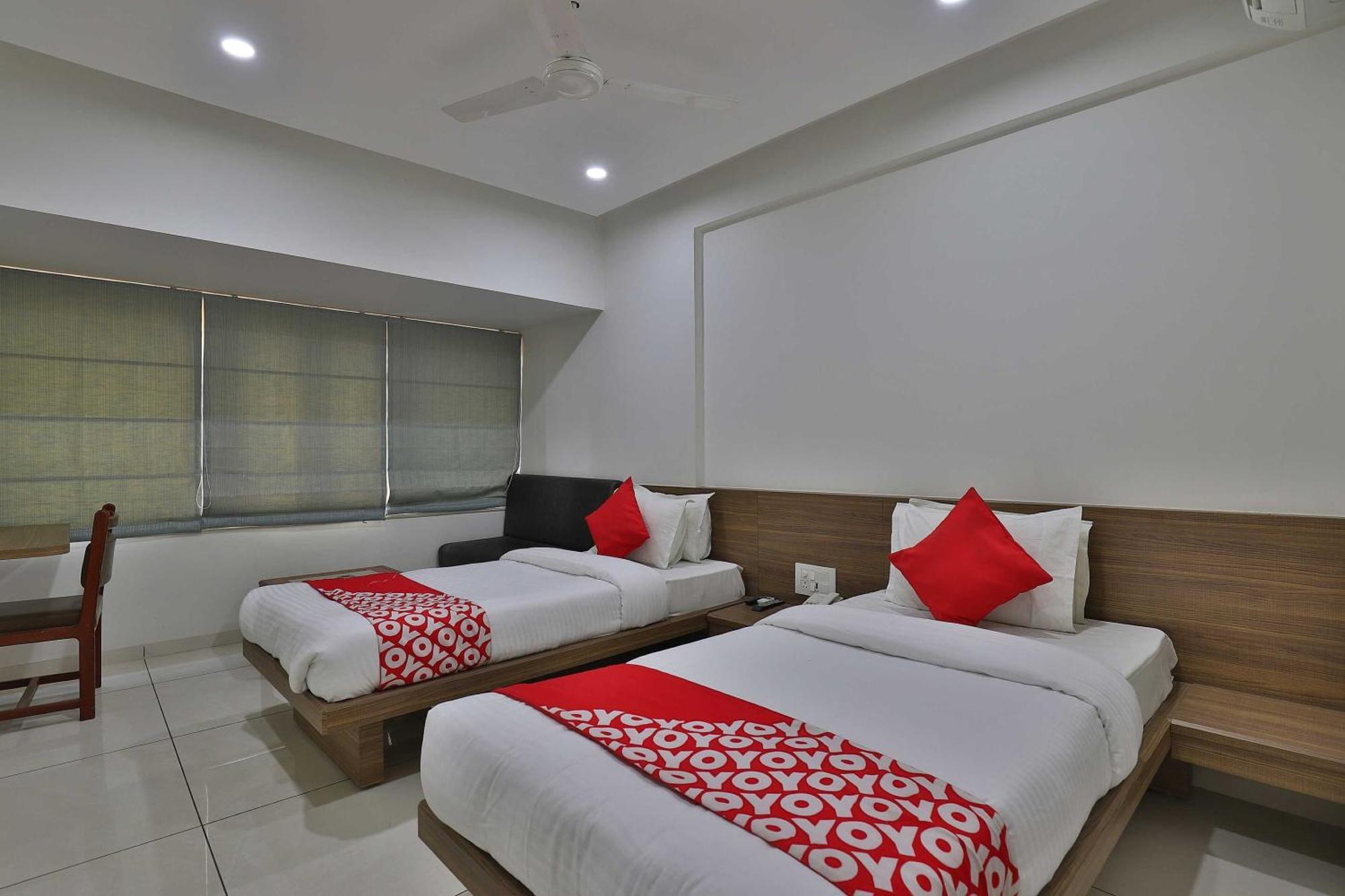 Hotel Collection O Panchsheel Vadodara Exterior foto